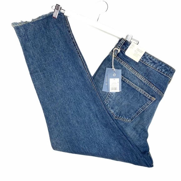 NWT high Rise Straight Universal Threads - Picture 8 of 15